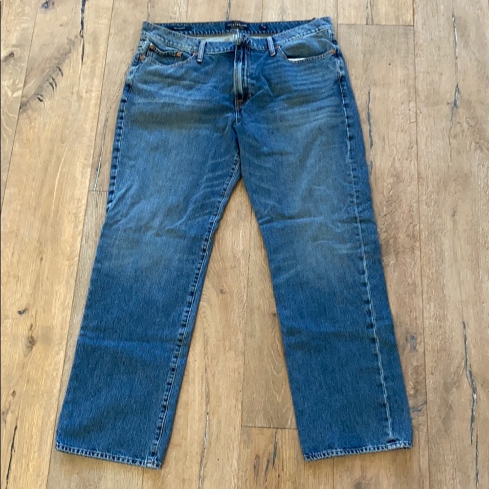 Lucky Brand 363 Straight Jeans